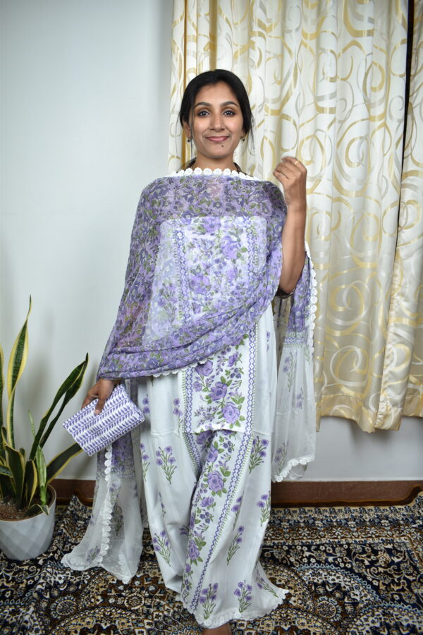 Code:CTS162,Premium cotton salwar sets...