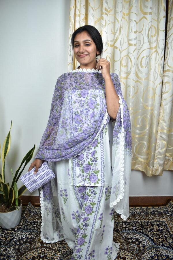 Code:CTS162,Premium cotton salwar sets...