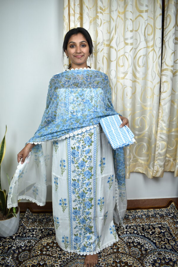 Code:CTS162,Premium cotton salwar sets...