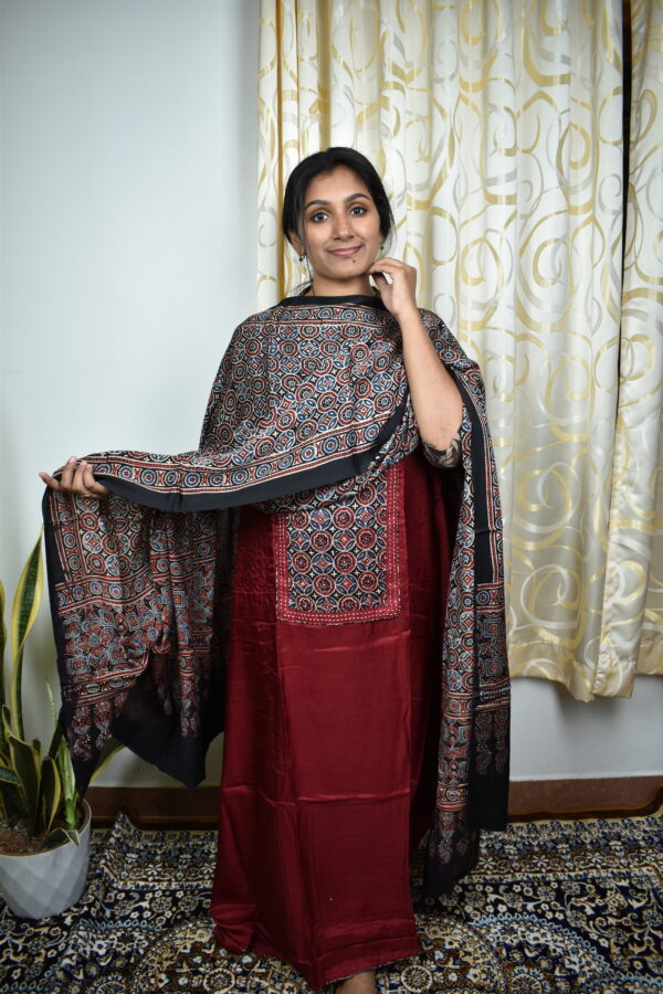 Code:CMS165 Cotton Modal top with pure modal dupatta