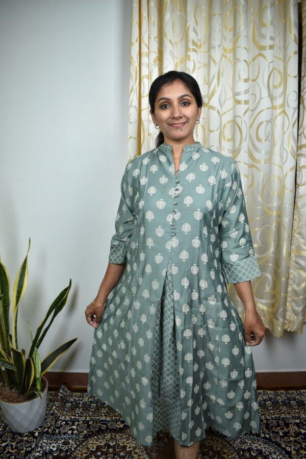 Code:KR161,A-line panel cut kurta.... chinese neck....