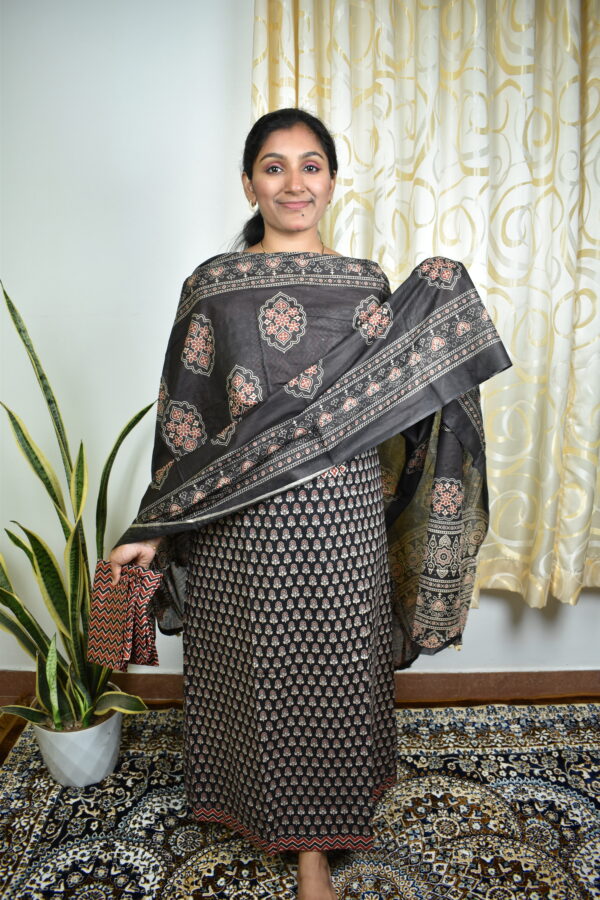 CS141 Cotton salwar sets..