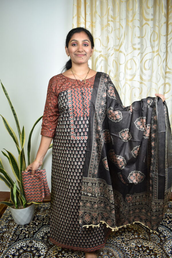 CS141 Cotton salwar sets..