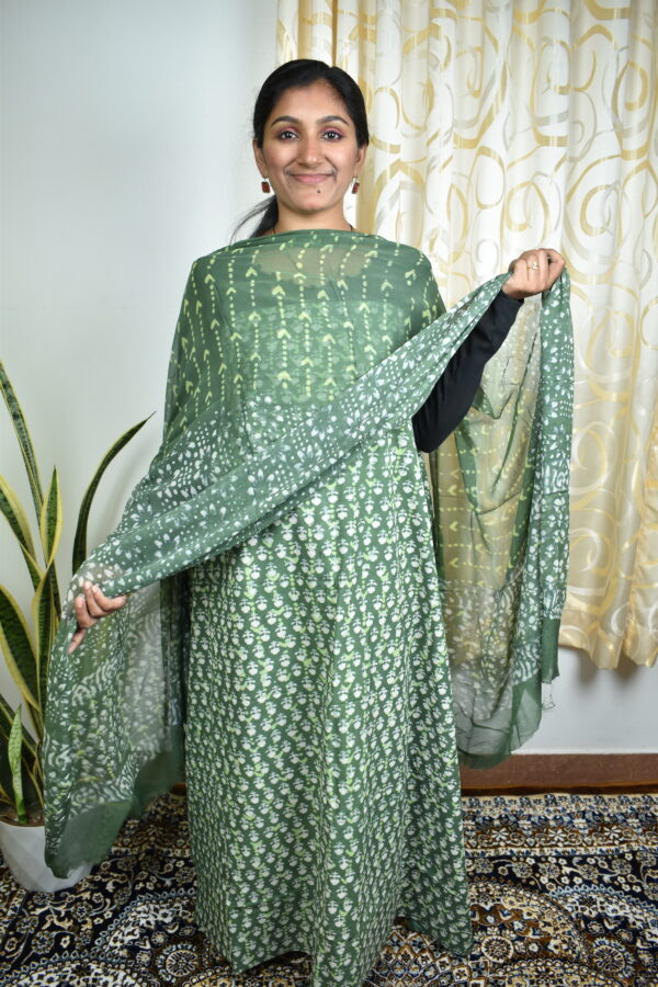 CS138 Cotton salwar sets.. shiffon dupatta..