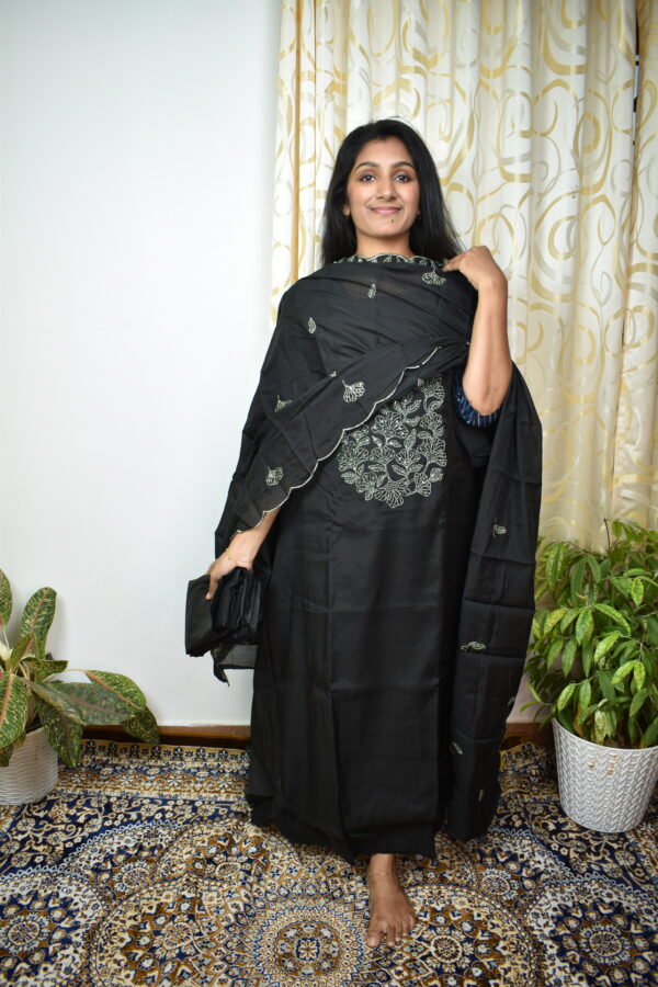 Semi silk salwar sets.... Code:SSS192