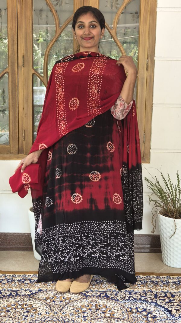 CRAPE GEORGETTE SALWAR SETS..