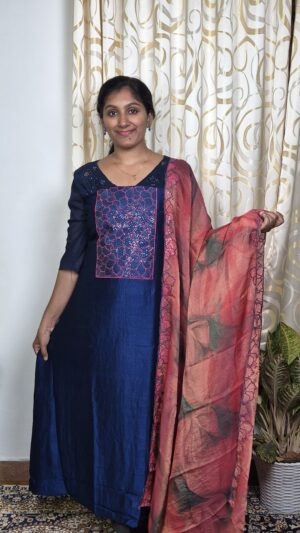 Semi rose silk salwar sets.... Code:ATR221
