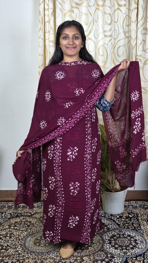 Crape georgette salwar sets.... Code:CGS222