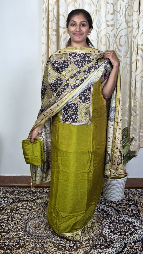 Vichithra silk salwar sets.... Code:BTF226
