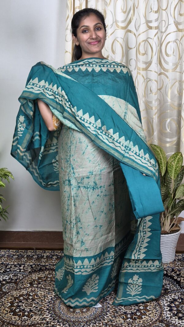 Chandheri silk salwar sets.... Code:CSS228