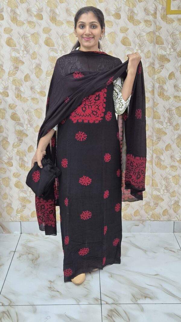Crape georgette salwar sets.... Code:CGS235
