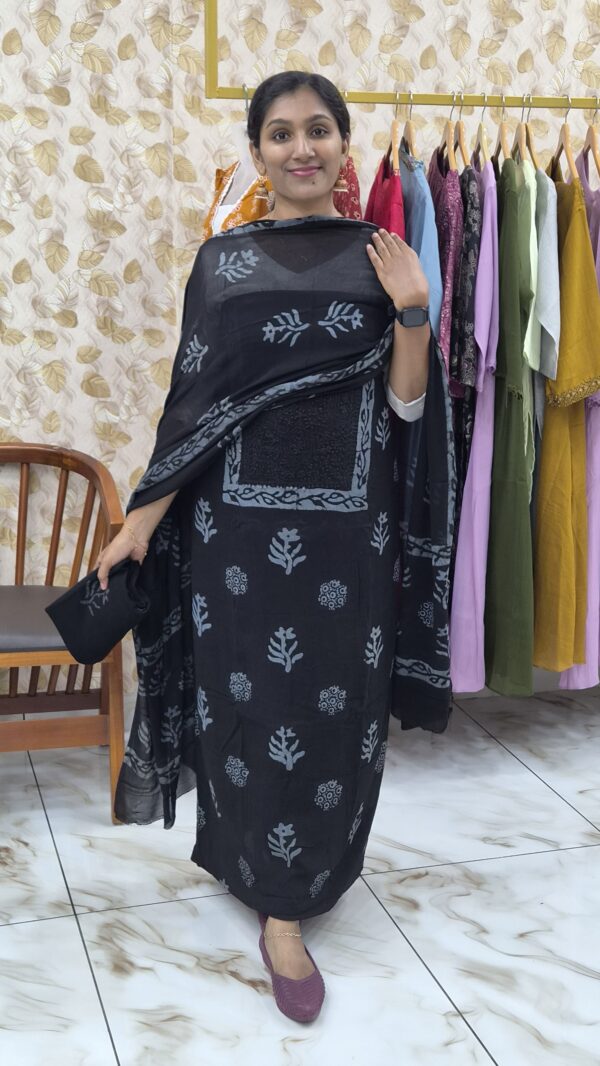 Crape georgette salwar sets..CODE:CGS271