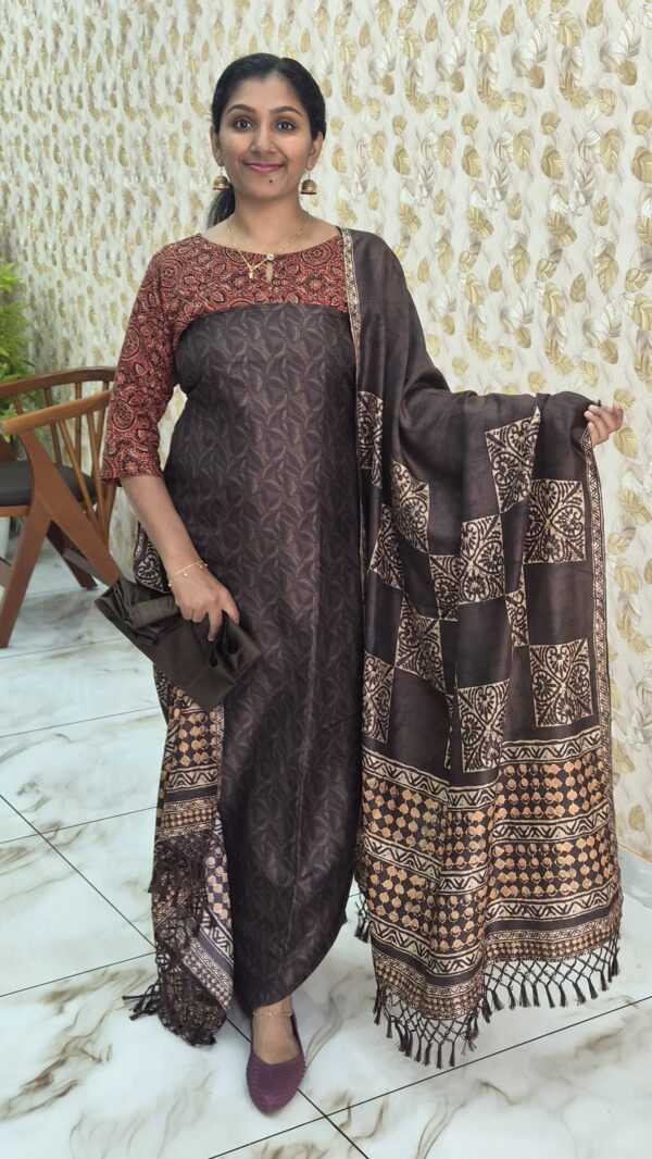 Chandheri silk salwar sets..CODE:CSS275
