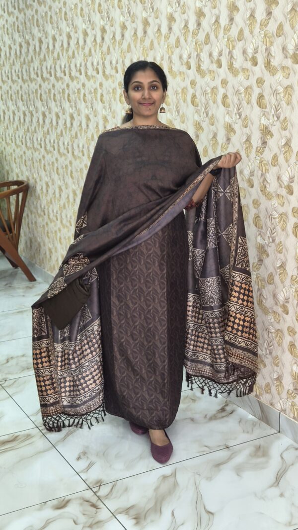 Chandheri silk salwar sets..CODE:CSS275