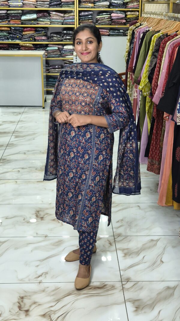 Soft cotton ready to wear salwar sets..CODE:RWS285