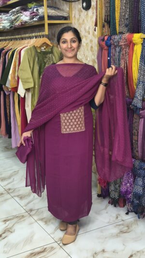 Georgette salwar sets.... Code:GSS349